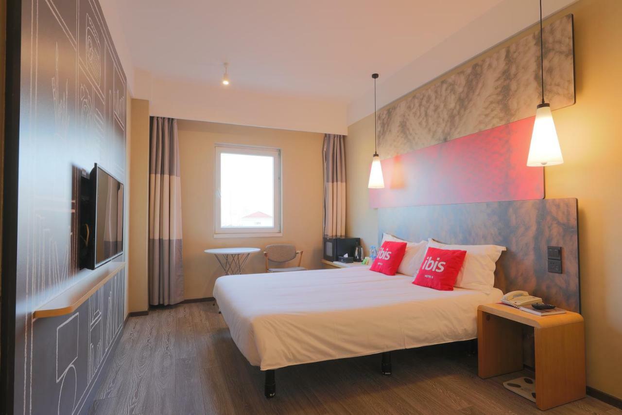 Hotel Ibis Qingdao Ningxia Road Exterior foto